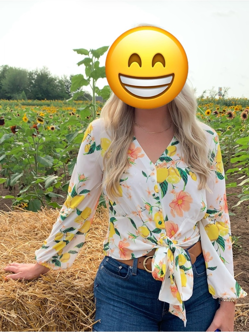 5/$40.   Lemon print blouse
Bundle 5/$40